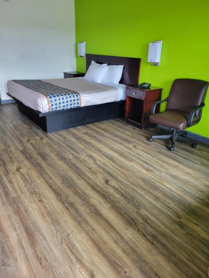Zainee Inc Budgetel Inn And Suites Огаста Экстерьер фото