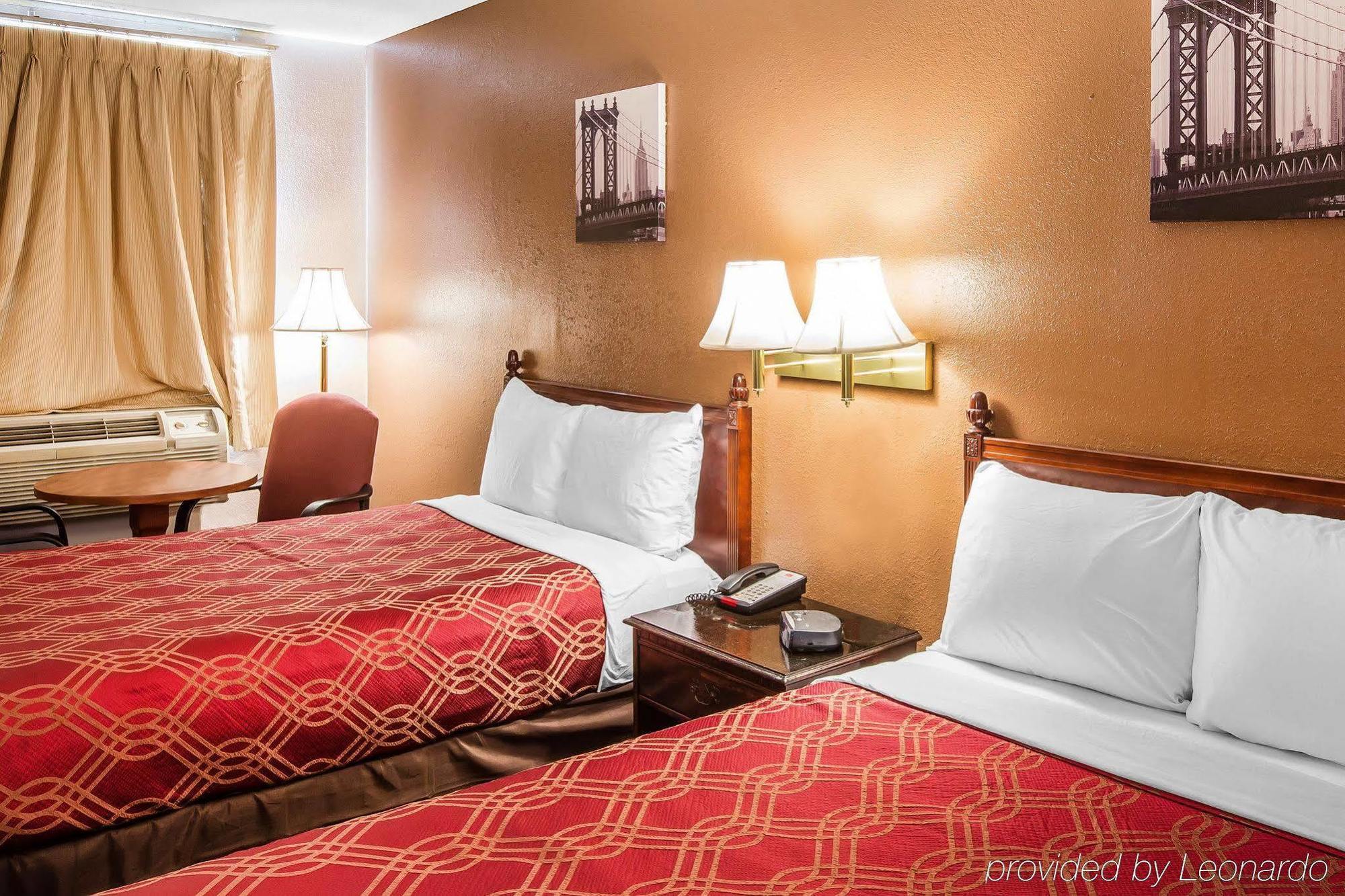 Zainee Inc Budgetel Inn And Suites Огаста Экстерьер фото